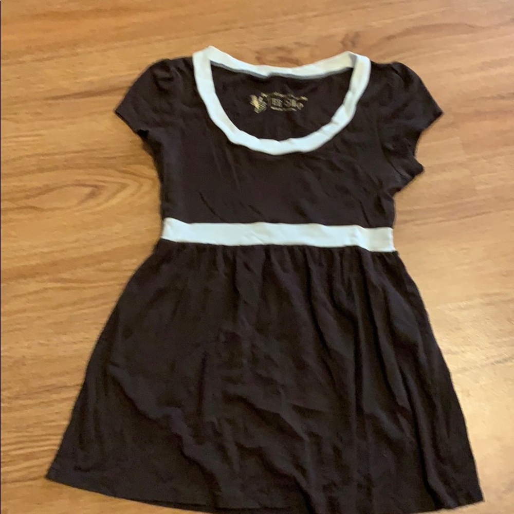 Woman’s dress shirt